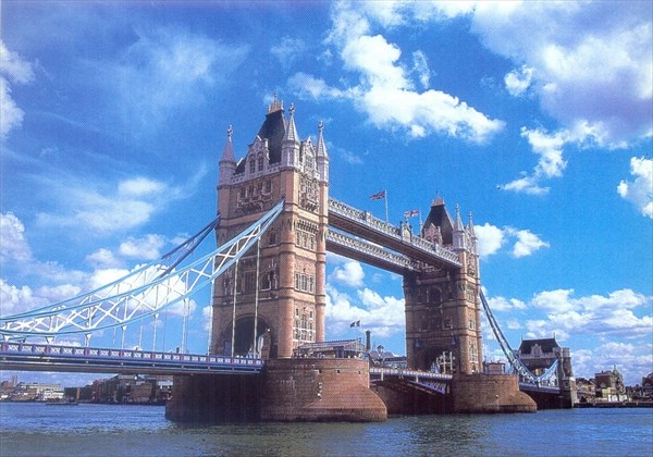 020- Tower Bridge